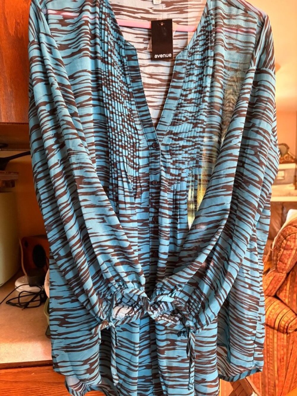 Avenue NWT Emmie Top Abstract Jade Sheer Blouse 18/20